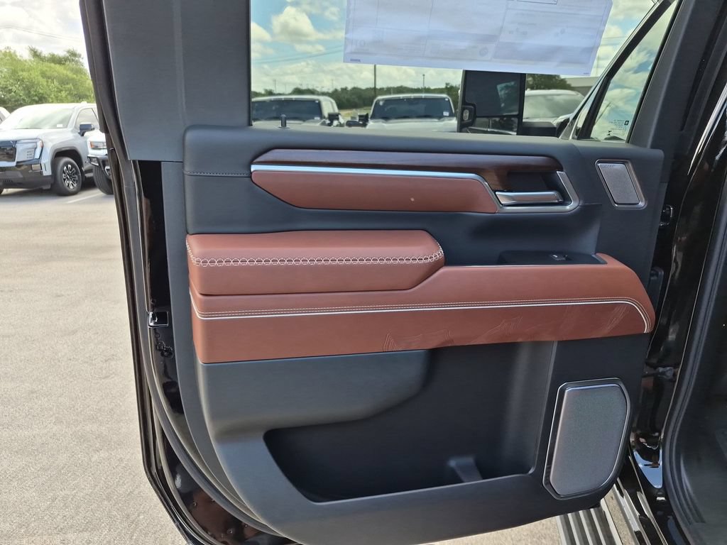 New 2026 GMC Sierra 3500 Denali Ultimate AWD/4WD image 39