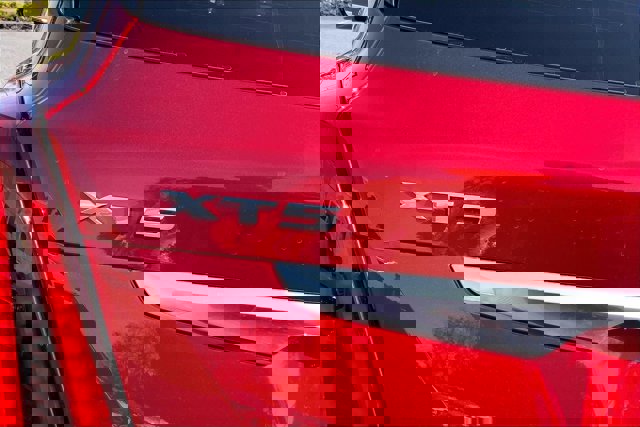 Used 2024 Cadillac XT5 Premium Luxury image 7