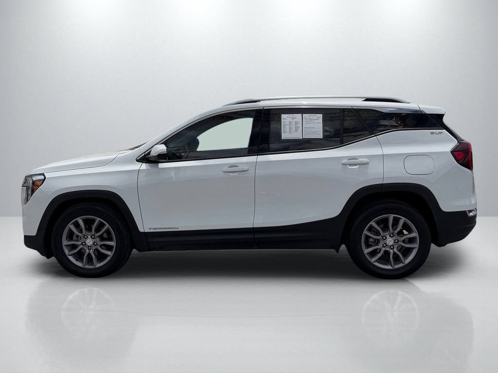 Used 2023 GMC Terrain SLT w/ Infotainment Package II FWD image 8