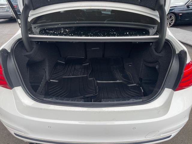 Used 2017 BMW 330i xDrive Sedan image 14