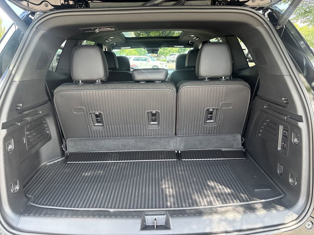 Used 2026 Buick Enclave Sport Touring FWD image 45