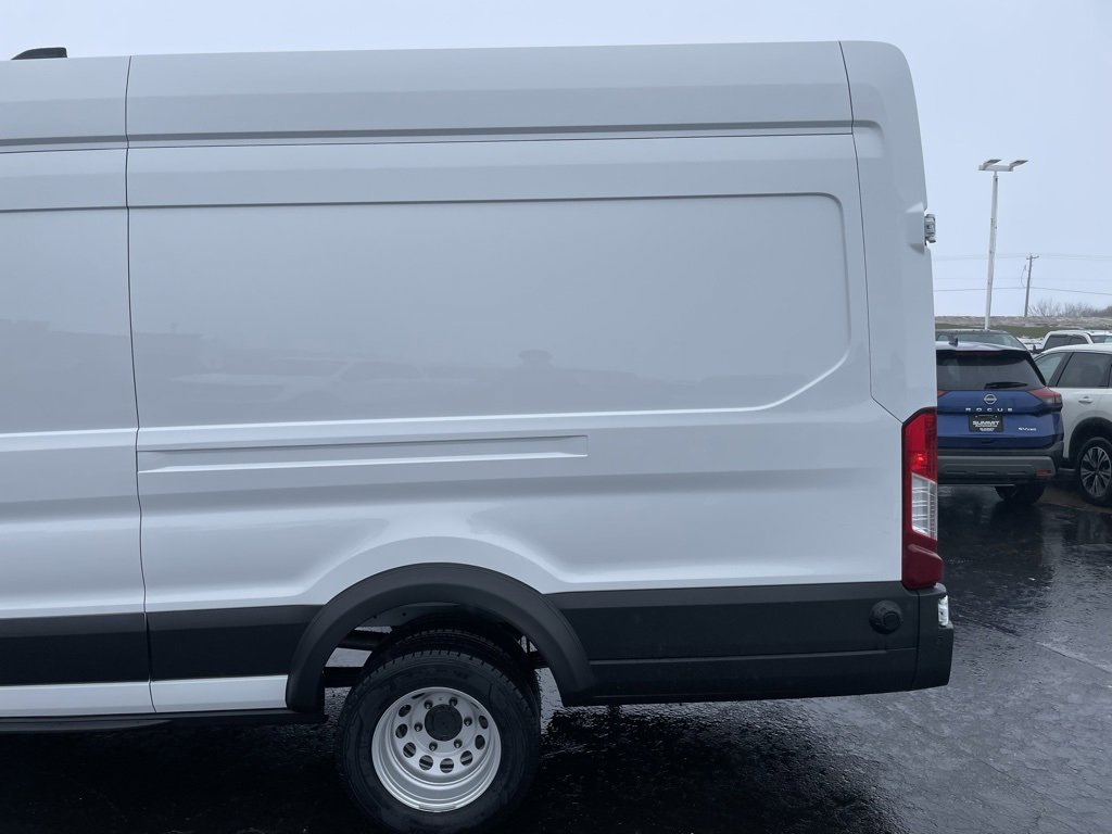 New 2026 Ford Transit 350 148 High Roof DRW AWD w/ Load Area Protection Package image 31