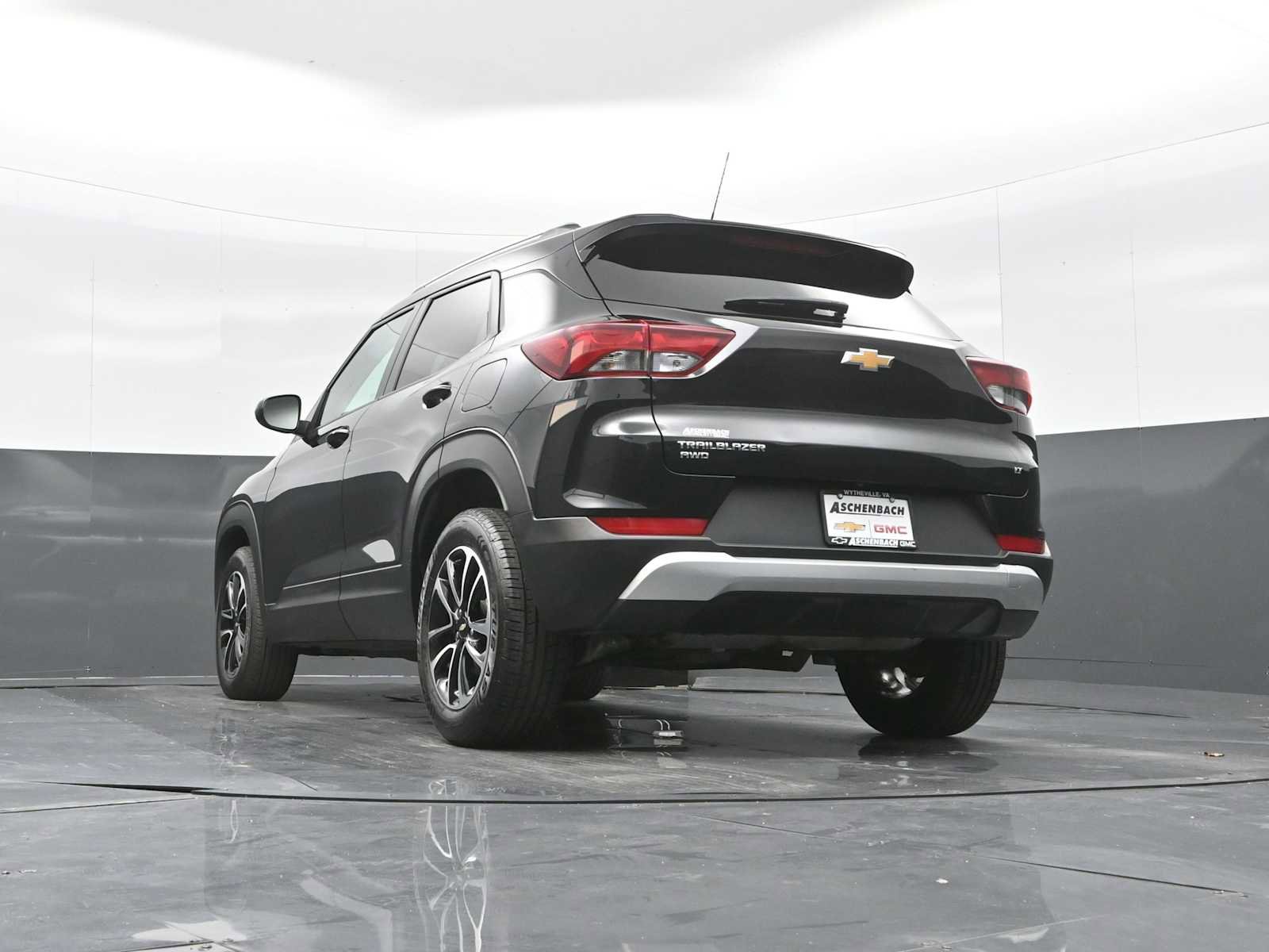 Used 2024 Chevrolet TrailBlazer LT image 28