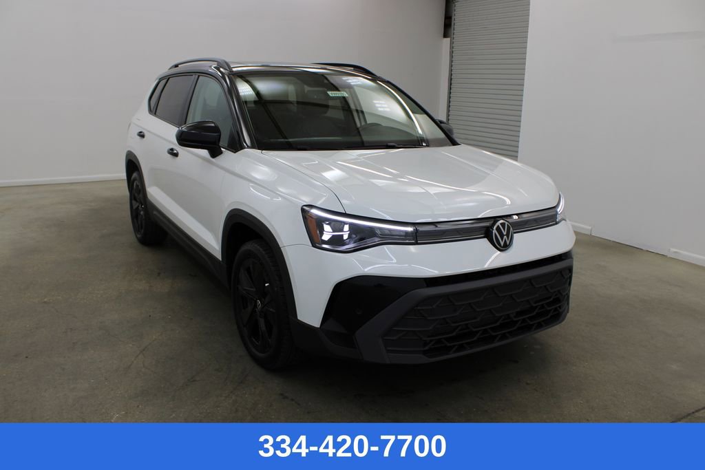 New 2026 Volkswagen Taos SE image 5