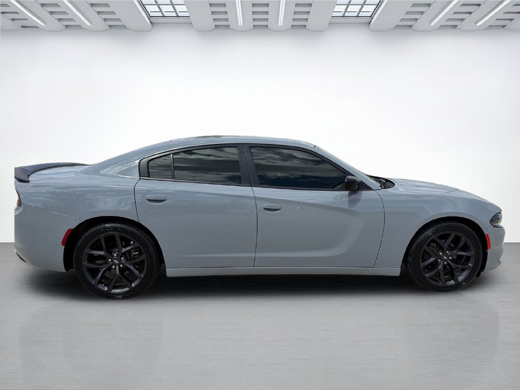 Used 2021 Dodge Charger SXT w/ Blacktop Package RWD image 2