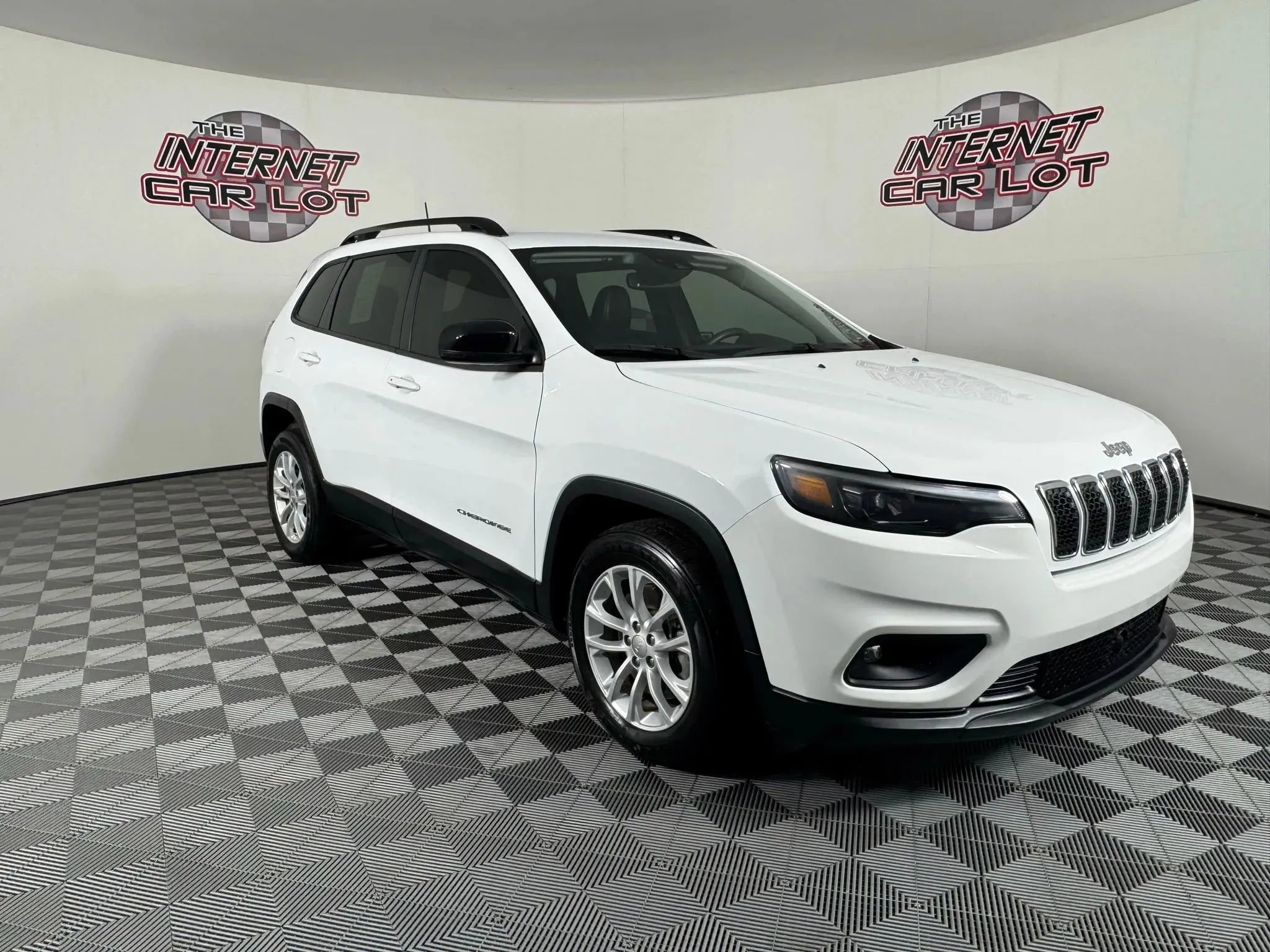 Used 2022 Jeep Cherokee Latitude Lux FWD image 9