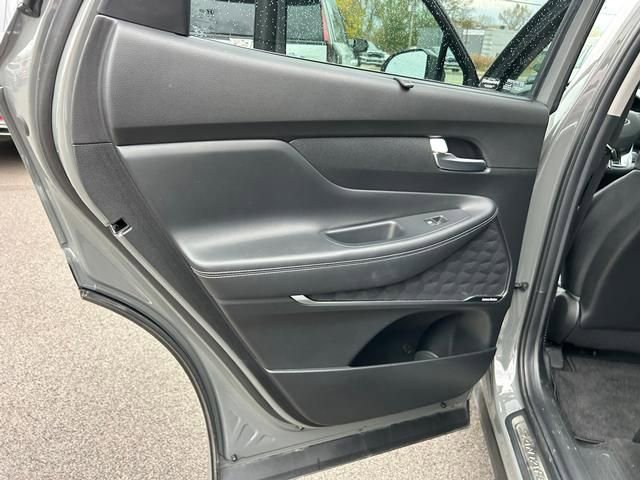 Used 2023 Hyundai Santa Fe SEL Premium w/ Cargo Package image 11