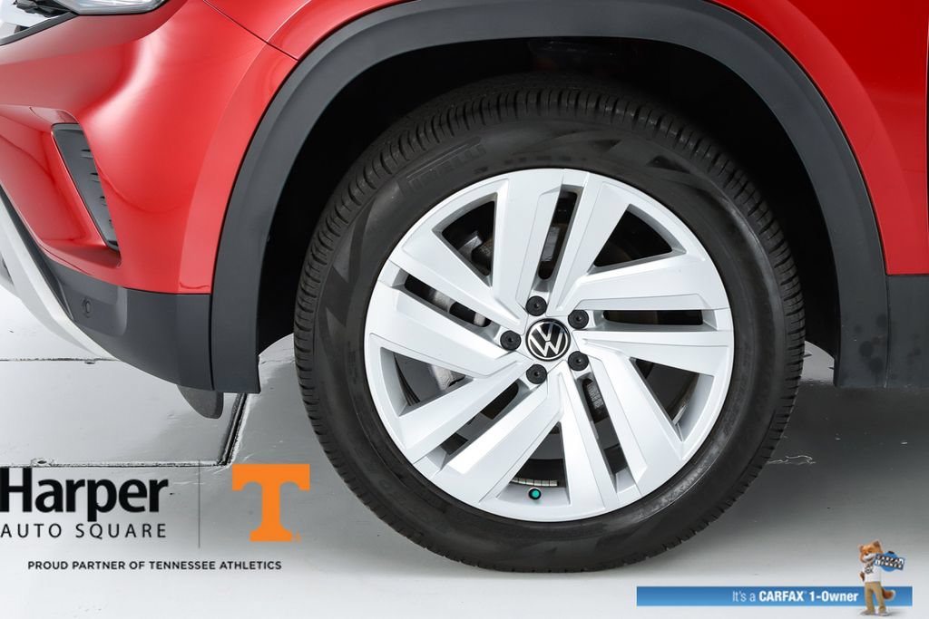 Used 2023 Volkswagen Atlas Cross Sport SE FWD image 43