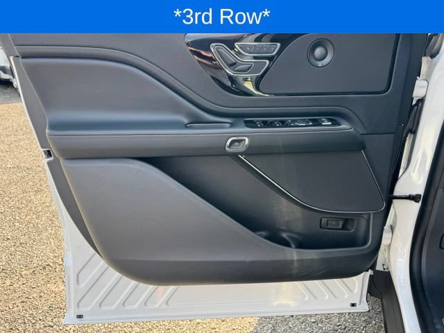 Used 2026 Lincoln Aviator Reserve w/ Illumination Package AWD/4WD image 12