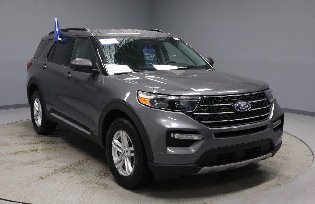 Certified 2023 Ford Explorer XLT w/ Equipment Group 202A image 1