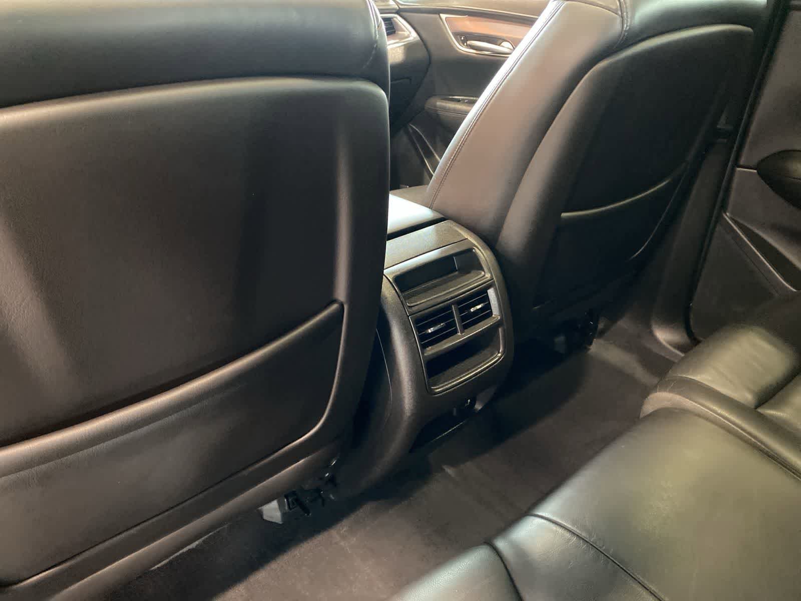 Used 2019 Cadillac XT5 Luxury w/ Advanced Security Package image 29