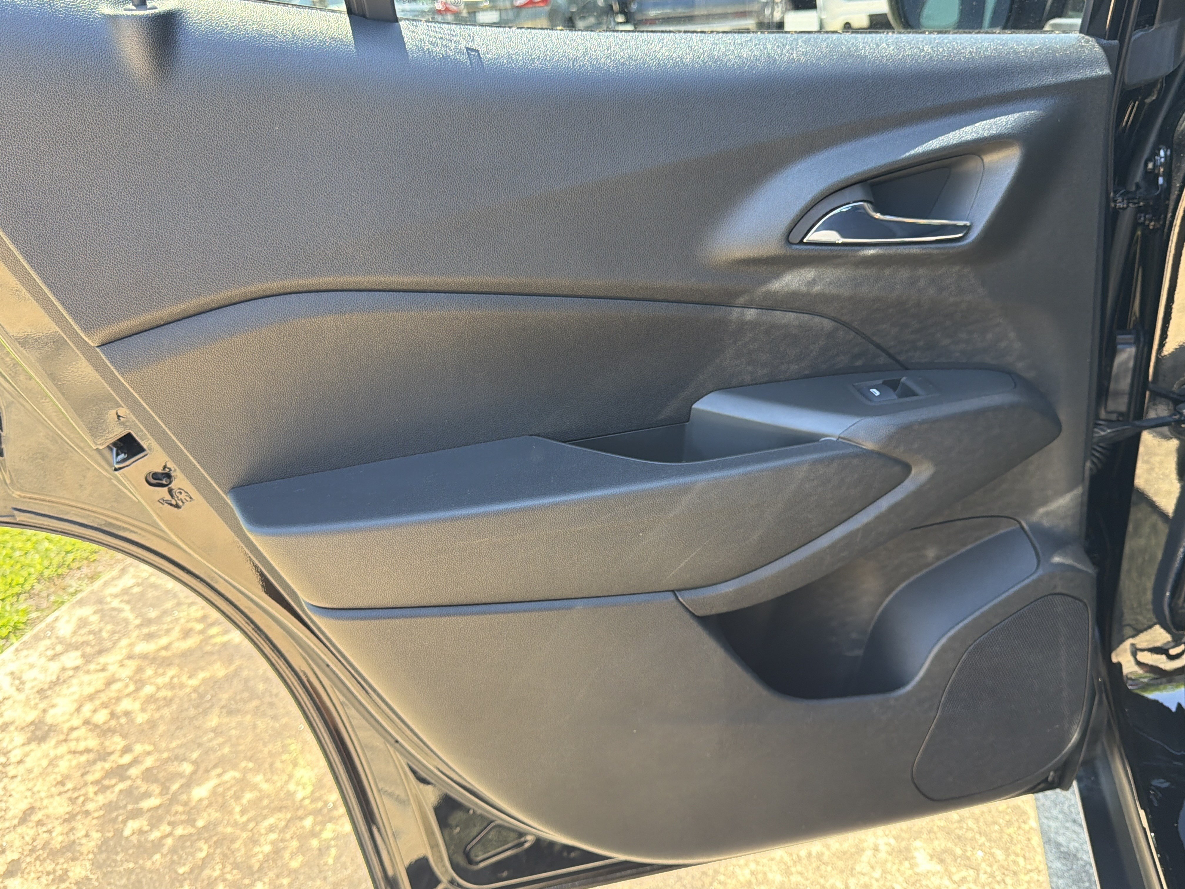 Used 2024 Chevrolet Trax LT FWD image 21