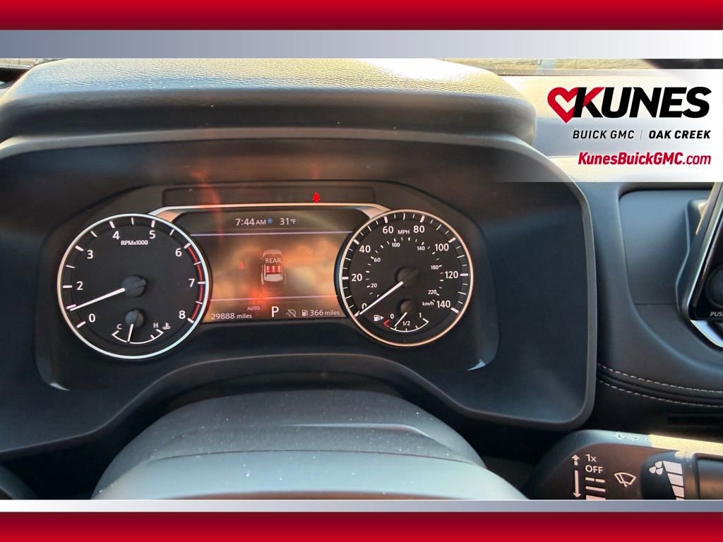 Used 2025 Nissan Rogue SV image 18