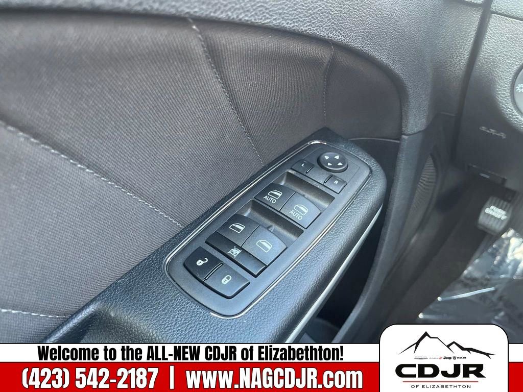 New 2023 Dodge Charger SXT image 32