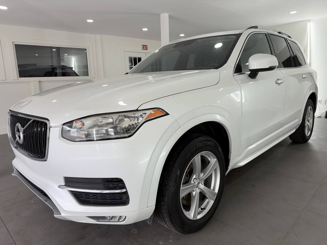 Used 2016 Volvo XC90 T5 Momentum