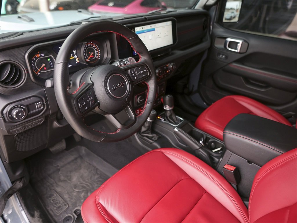 Used 2024 Jeep Wrangler Unlimited Rubicon 392 image 4