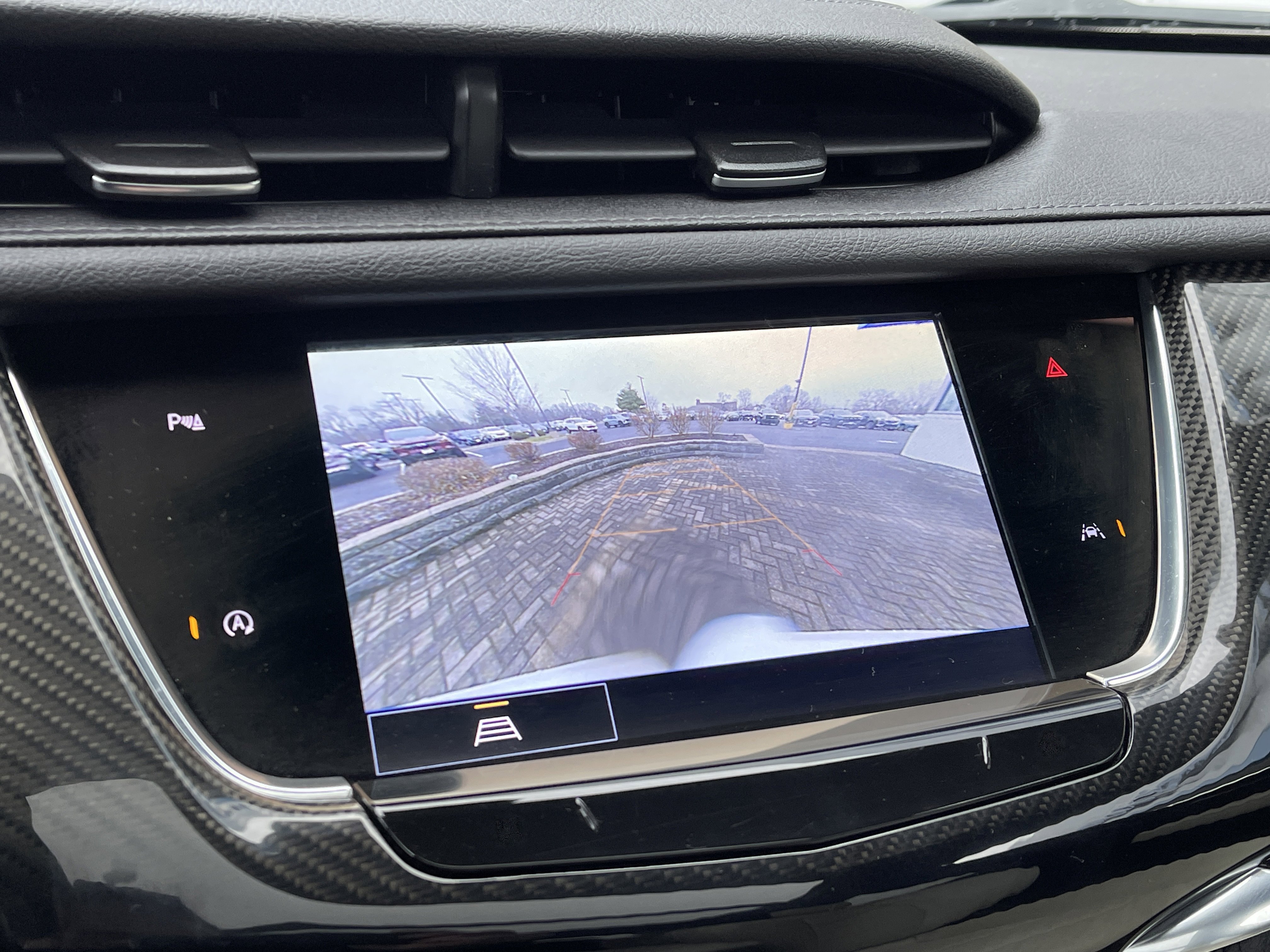 Used 2023 Cadillac XT6 Sport image 32