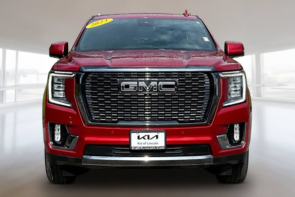 Used 2023 GMC Yukon Denali Ultimate AWD/4WD image 2