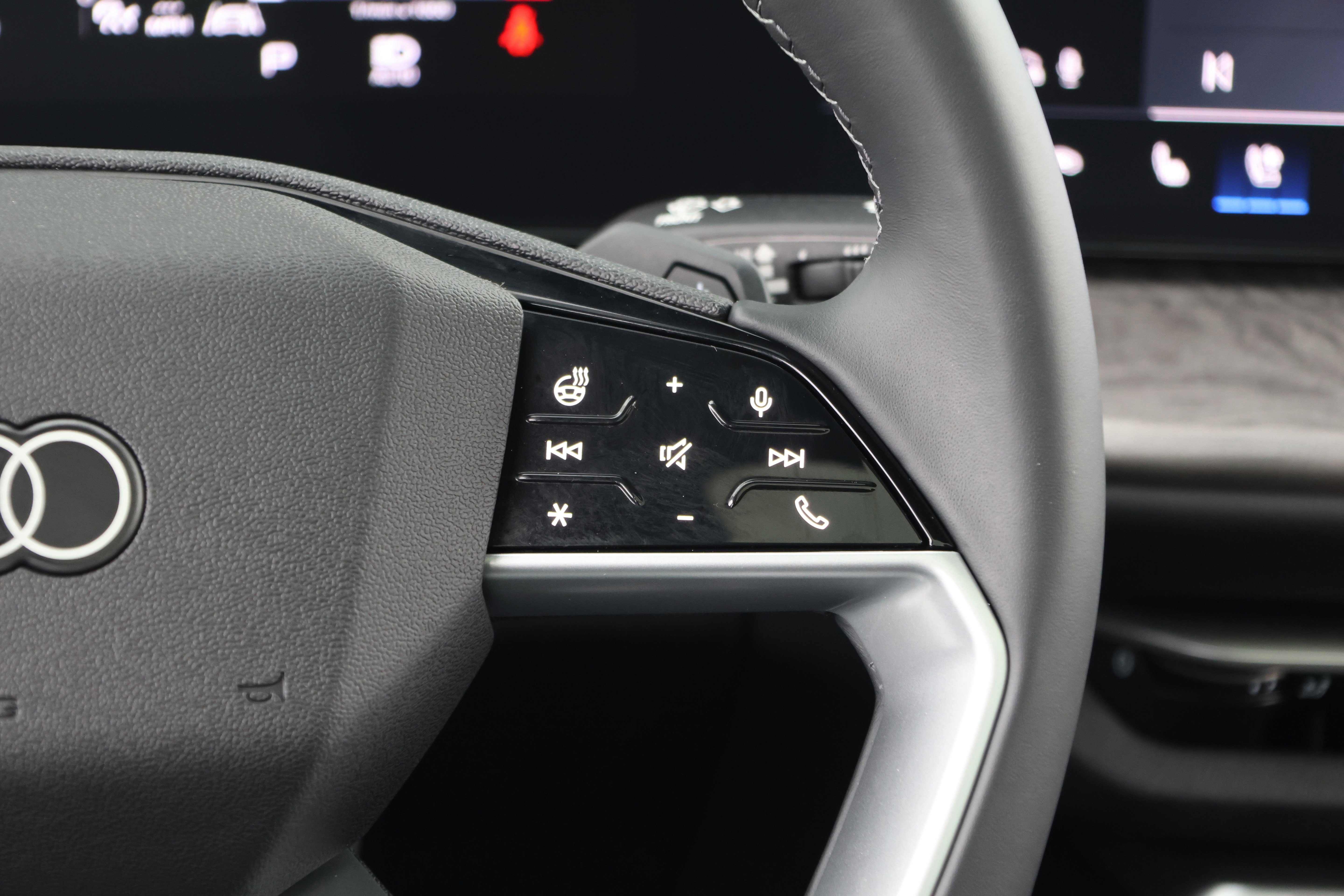 Used 2025 Audi Q5 Premium Plus AWD/4WD image 21