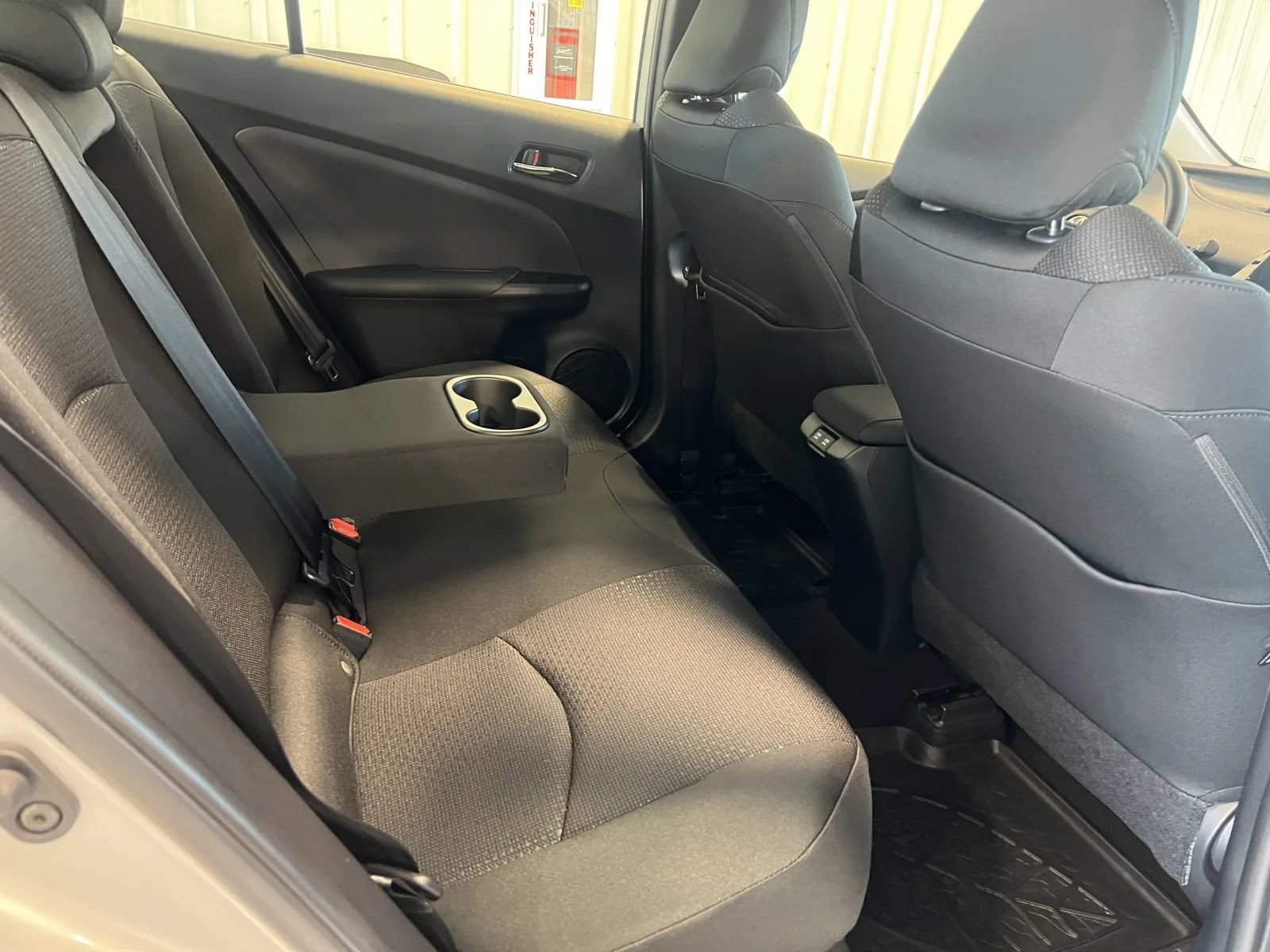 Used 2019 Toyota Prius LE FWD image 21