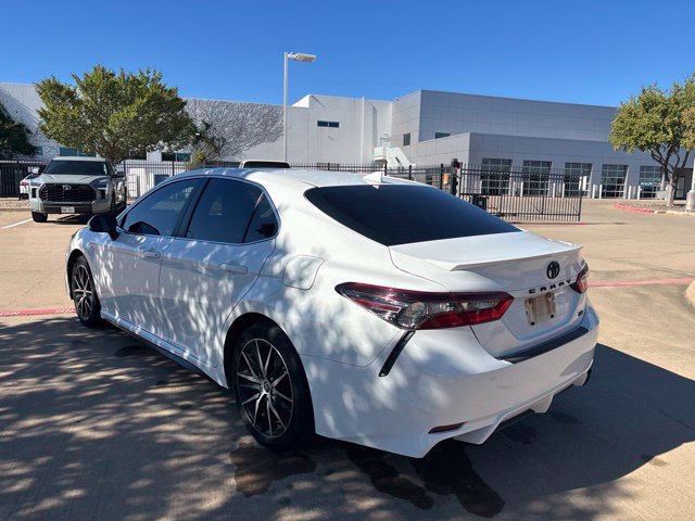 Used 2023 Toyota Camry SE FWD image 7
