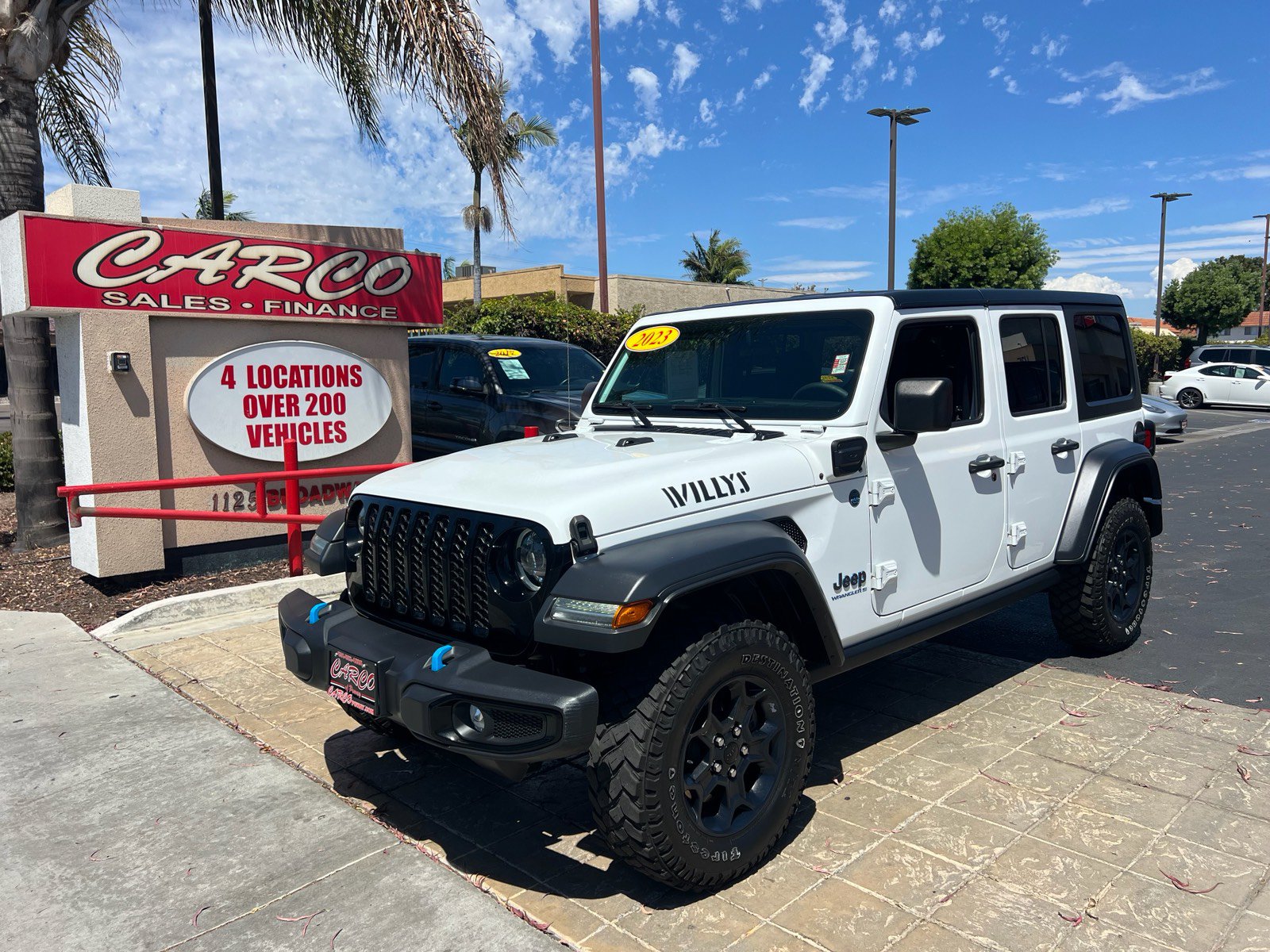 Used 2023 Jeep Wrangler Unlimited w/ Convenience Group AWD/4WD image 4