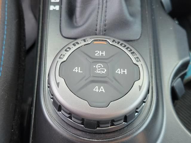 Used 2022 Ford Bronco Outer Banks AWD/4WD image 31