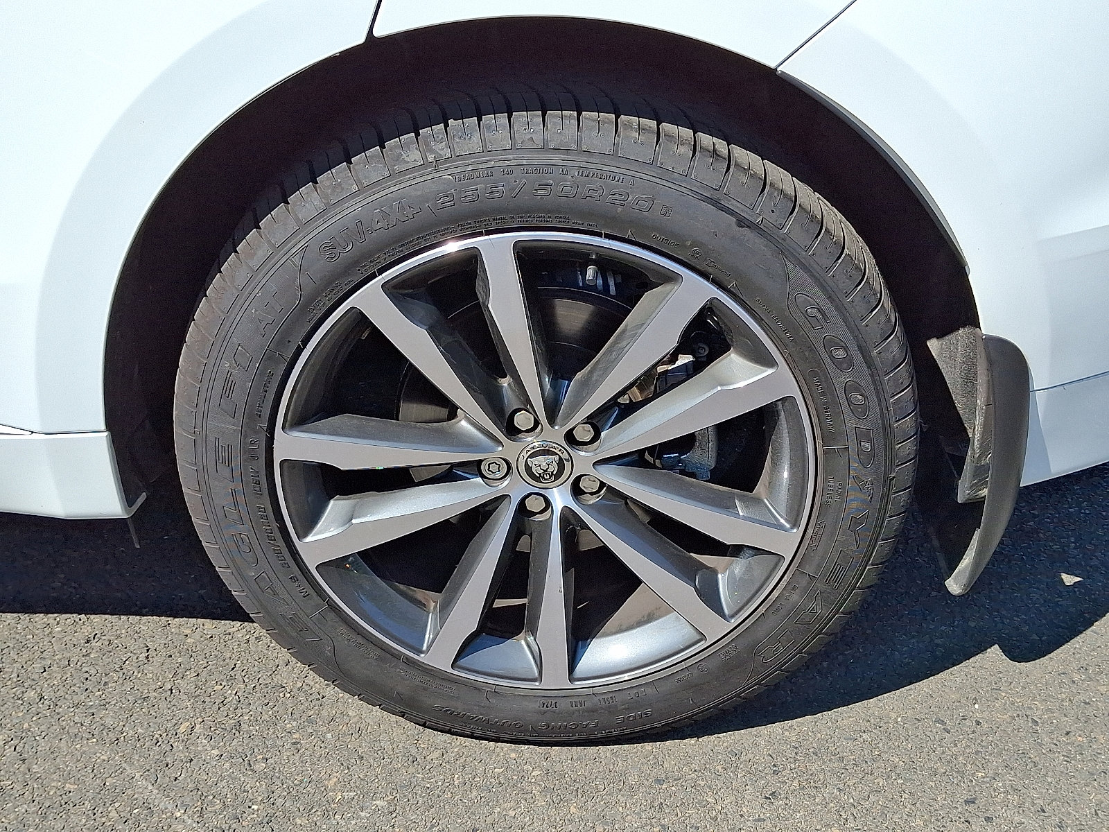 Used 2026 Jaguar F-PACE R-Dynamic S image 10