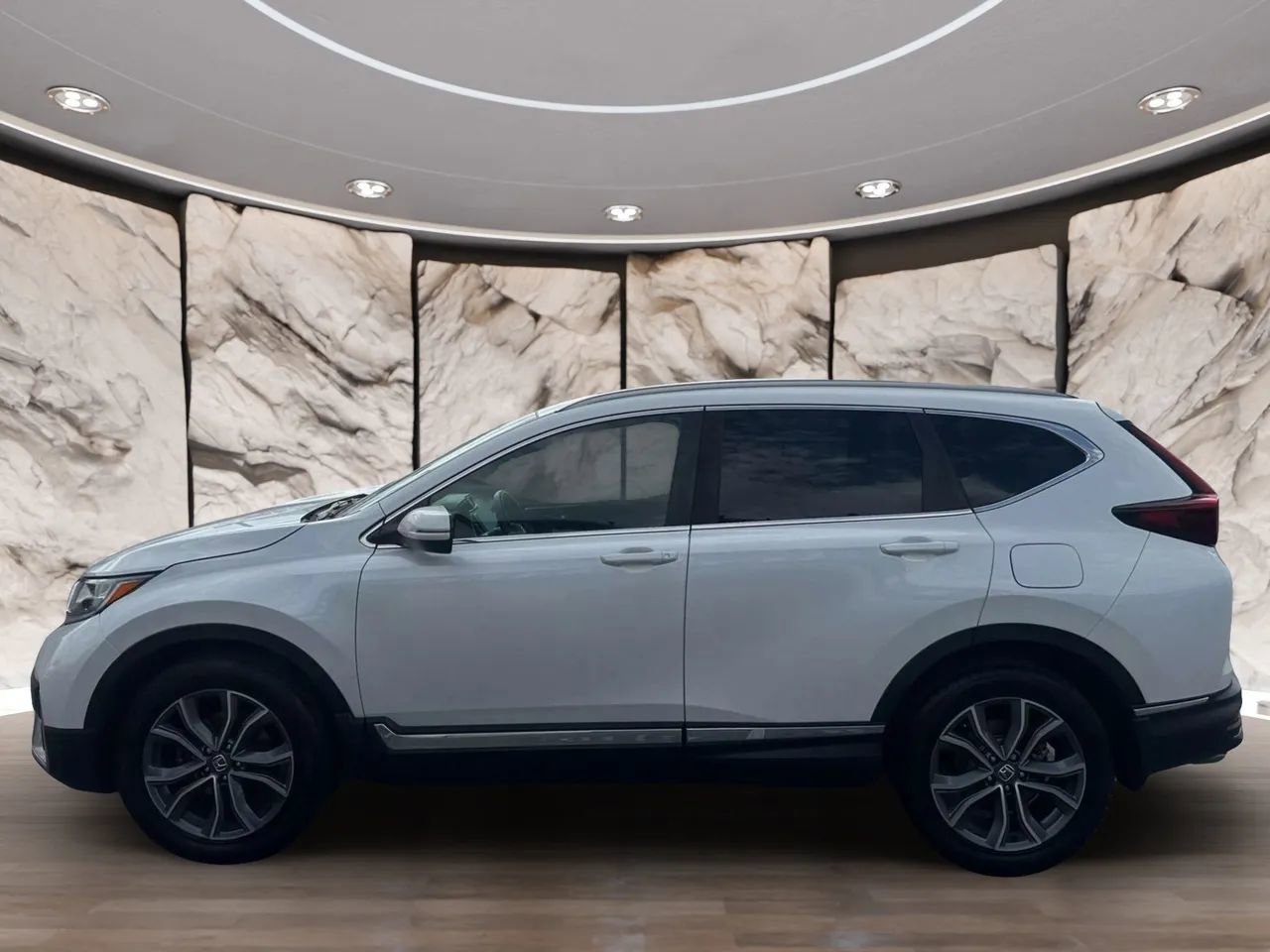 Used 2022 Honda CR-V Touring image 2