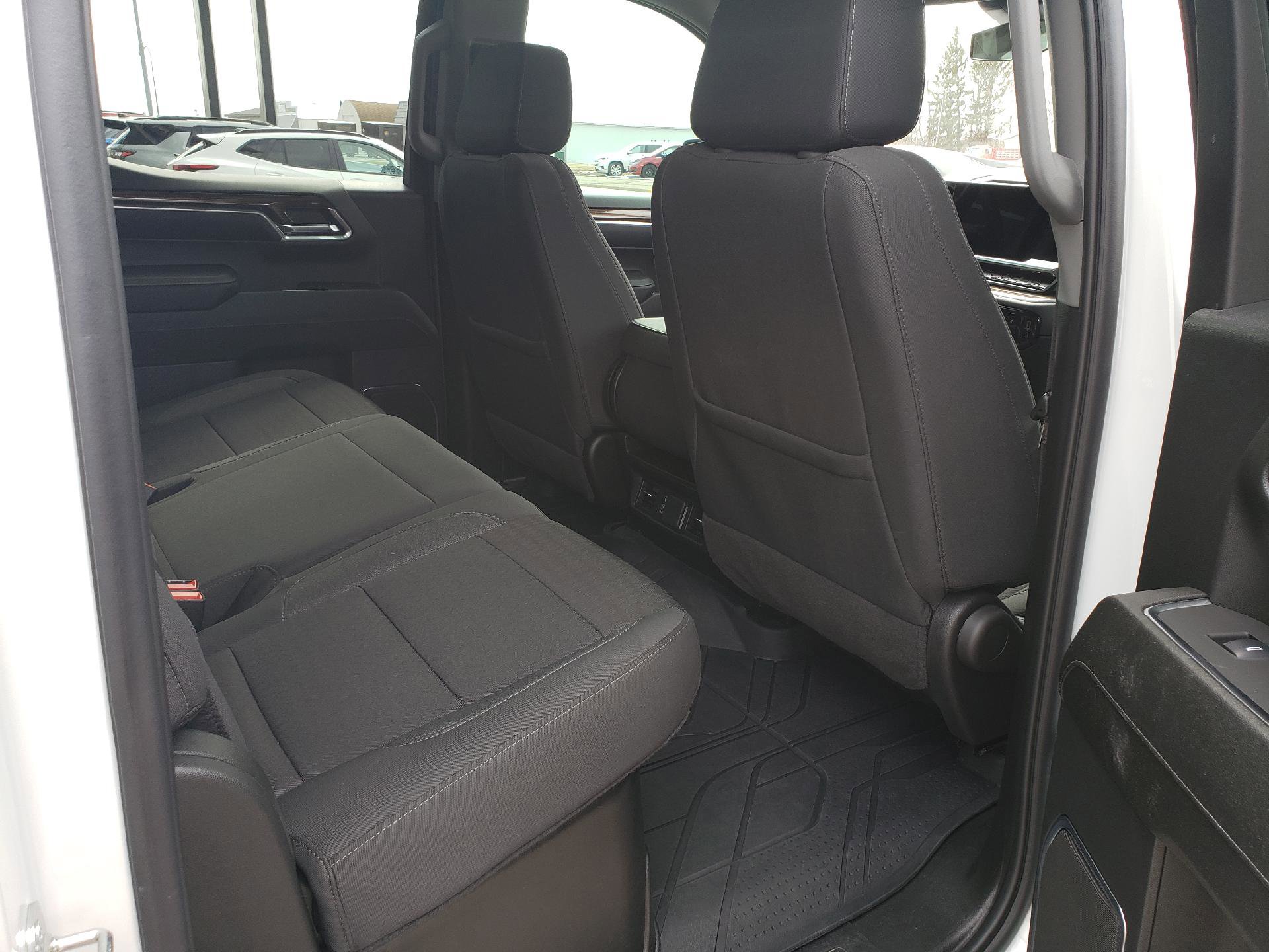 Used 2024 Chevrolet Silverado 1500 RST AWD/4WD image 11