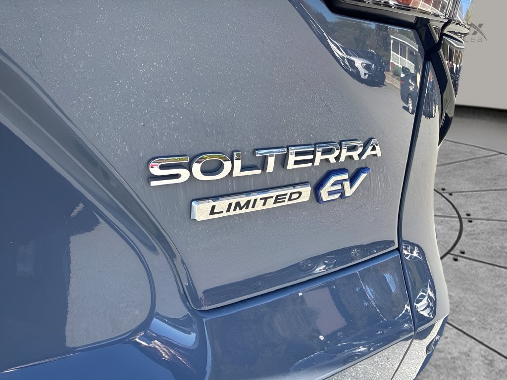 Used 2023 Subaru Solterra AWD image 33