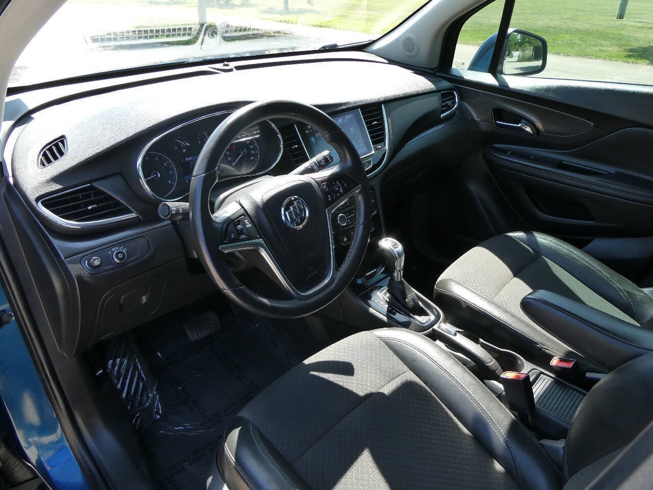 Used 2020 Buick Encore Preferred w/ Safety Package FWD image 10