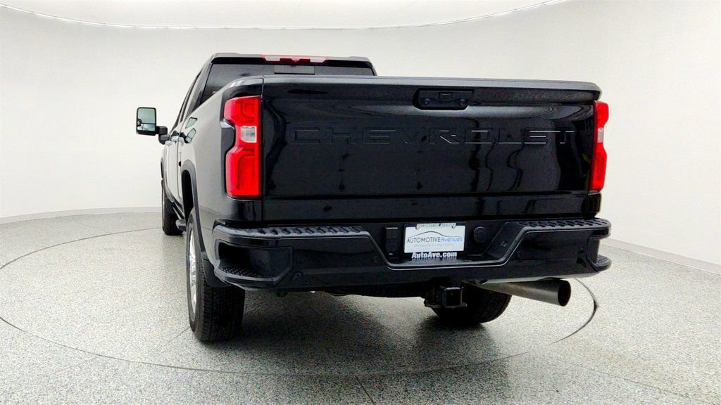 Used 2023 Chevrolet Silverado 2500 High Country image 6