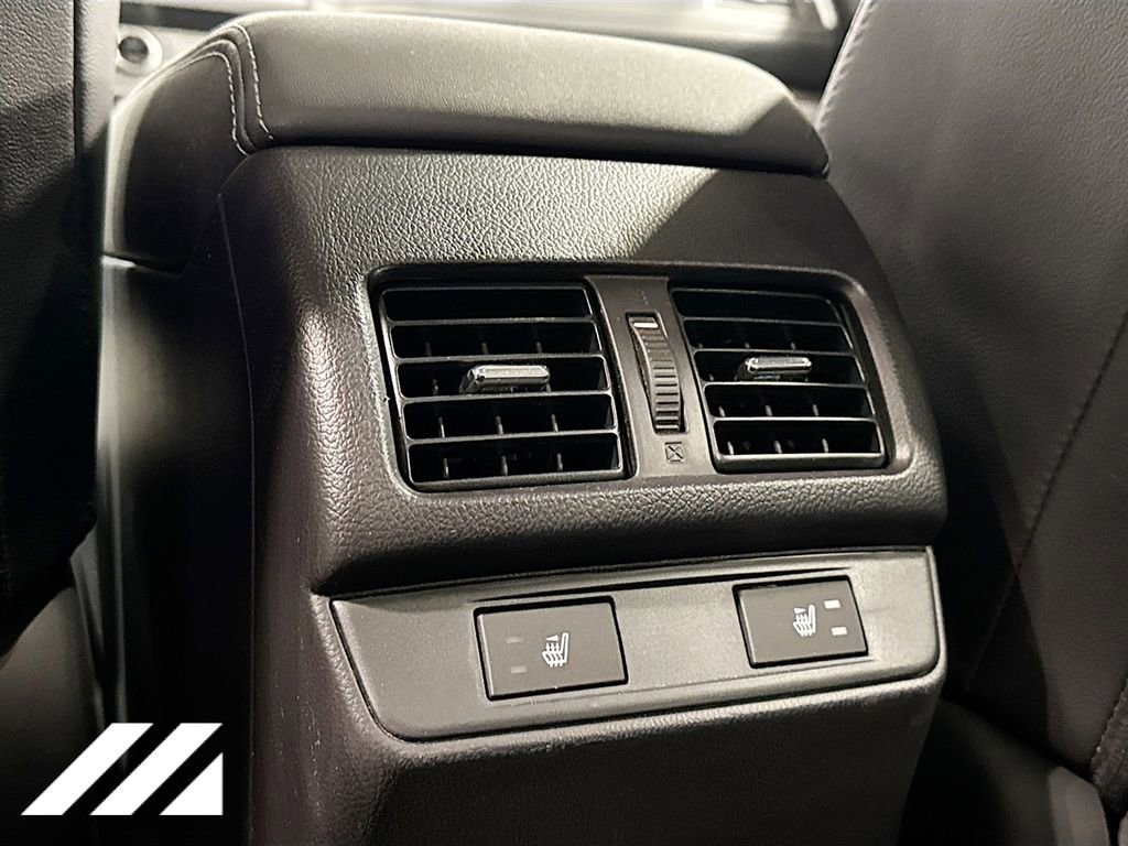 Used 2017 Subaru Legacy 2.5i Limited image 28