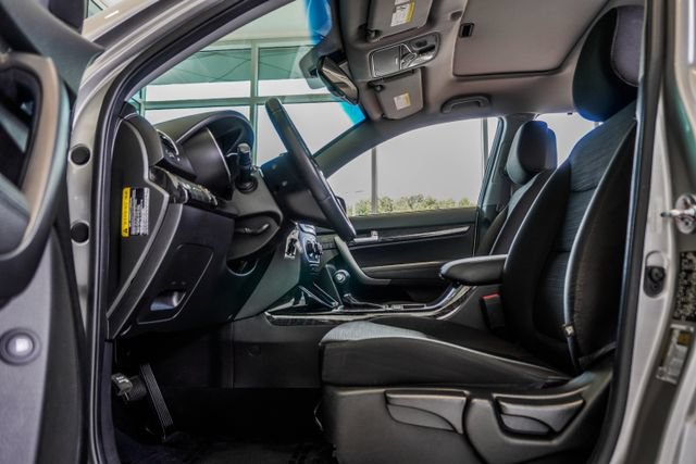 Used 2014 Kia Sorento LX FWD image 33
