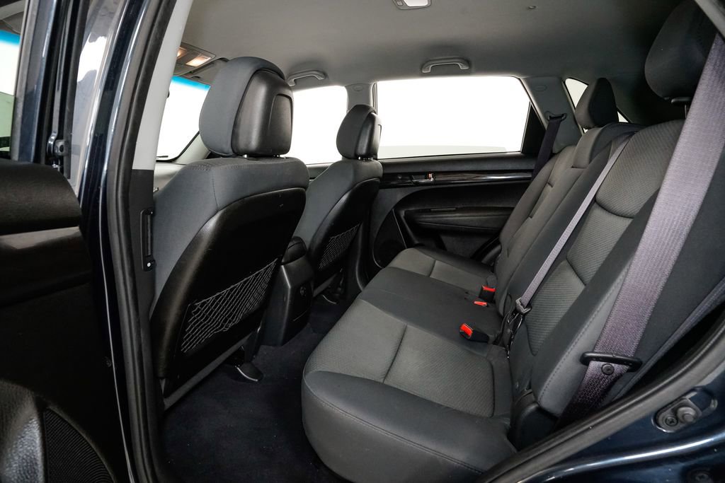 Used 2012 Kia Sorento LX w/ Convenience Pkg image 21