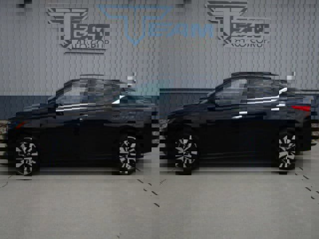 Used 2022 Nissan Altima 2.5 SV w/ SV Premium Package image 4