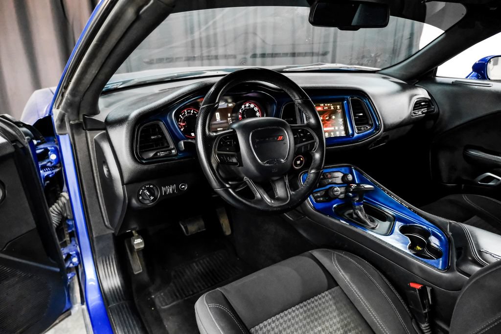 Used 2019 Dodge Challenger SXT w/ Blacktop Package RWD image 3