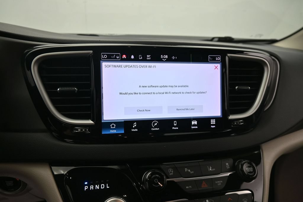 Used 2023 Chrysler Pacifica Touring-L FWD image 21