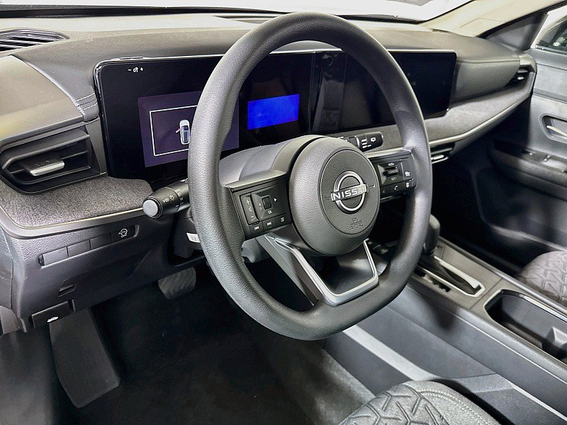 New 2026 Nissan Kicks SV w/ Cold Weather Package FWD image 9