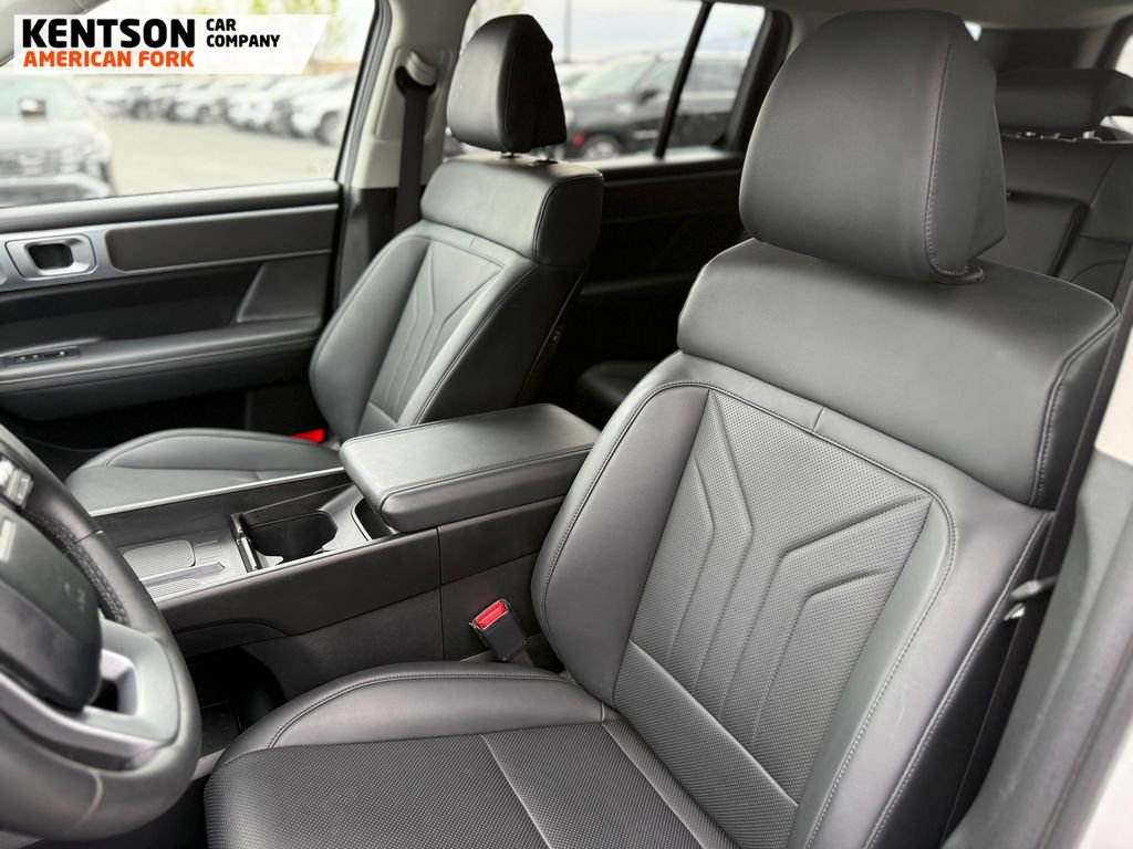 Used 2025 Hyundai Santa Fe SEL image 30