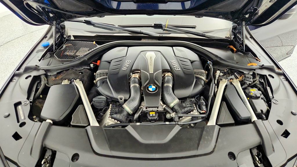 Used 2019 BMW 750i xDrive image 26