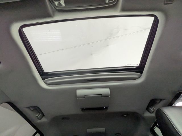 Used 2017 Cadillac Escalade ESV Premium Luxury image 9