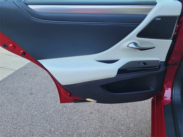 New 2025 Lexus ES 350 F Sport image 14