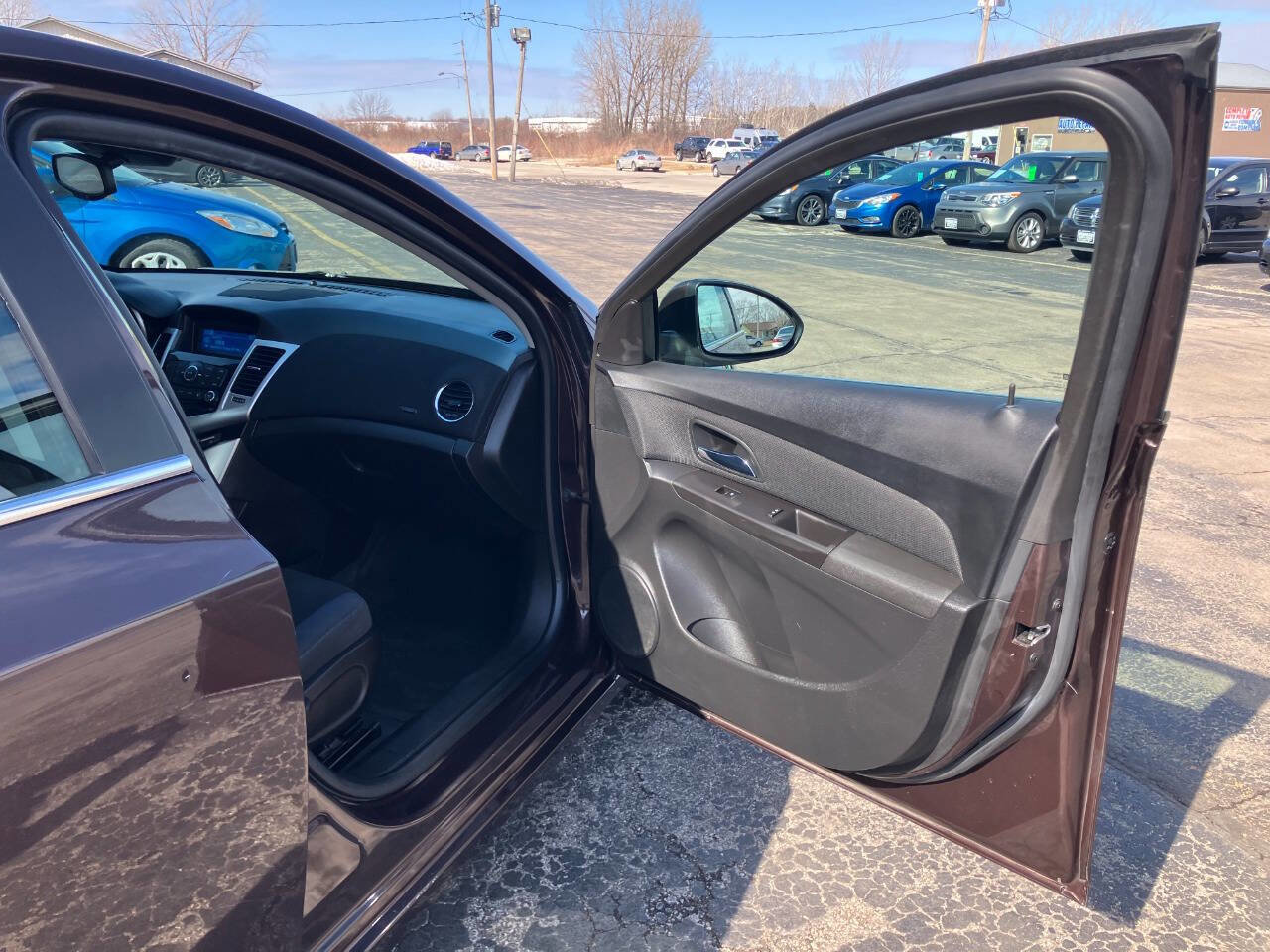 Used 2015 Chevrolet Cruze LT FWD image 13