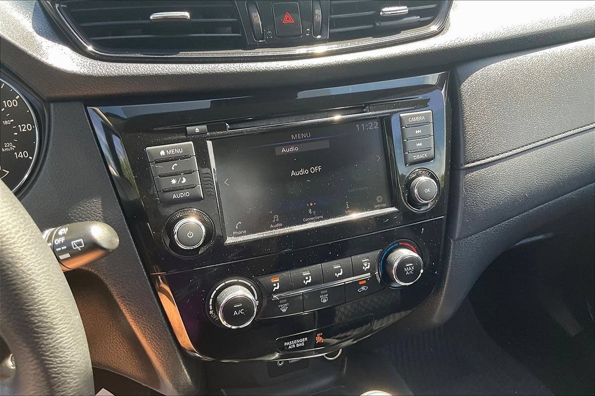 Used 2020 Nissan Rogue S FWD image 9