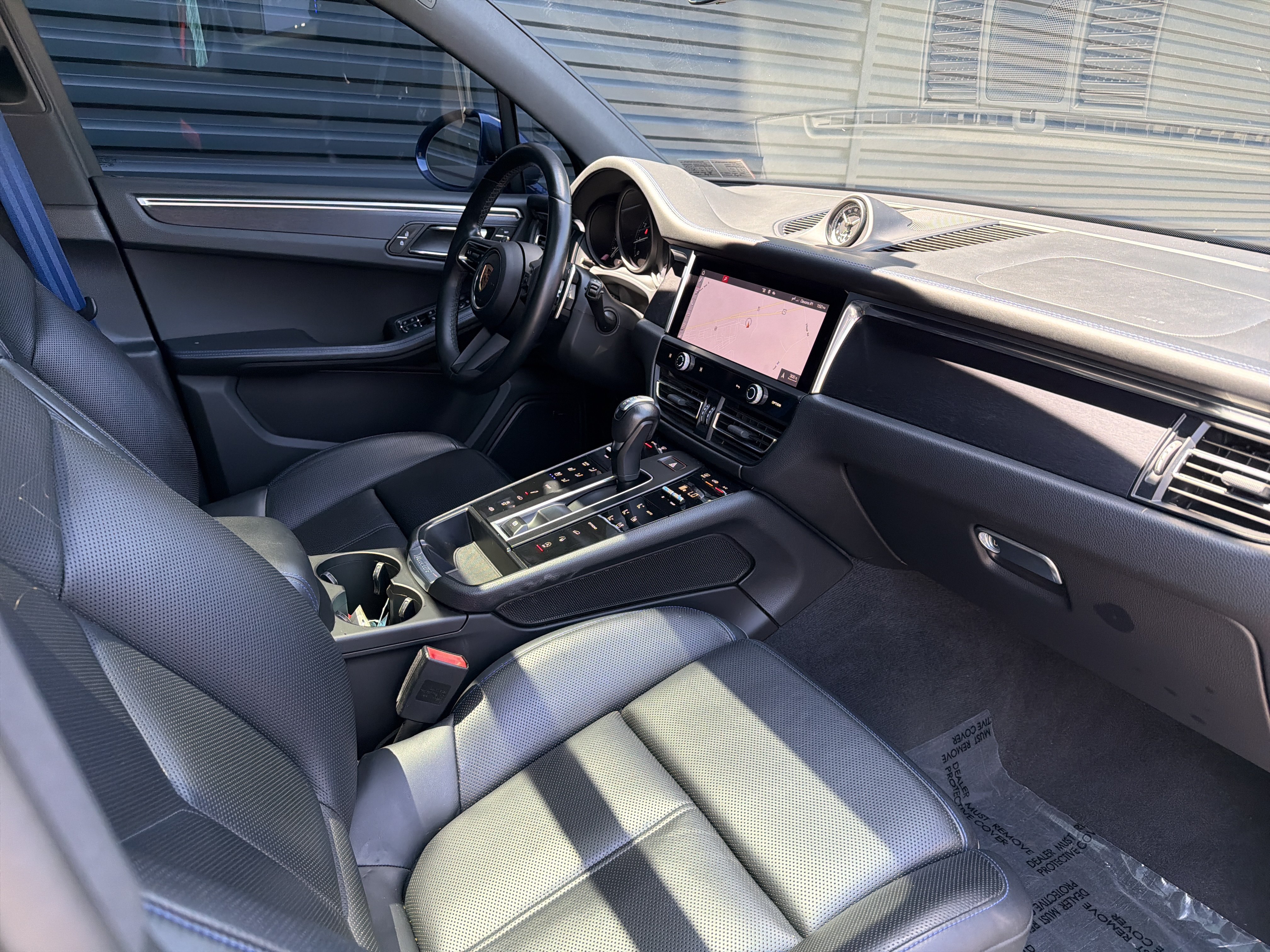 Certified 2023 Porsche Macan GTS AWD/4WD image 17
