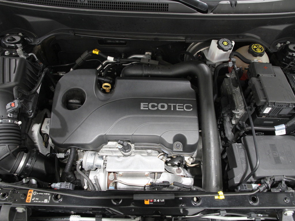 Used 2021 Chevrolet Equinox Premier w/ Redline Edition image 20