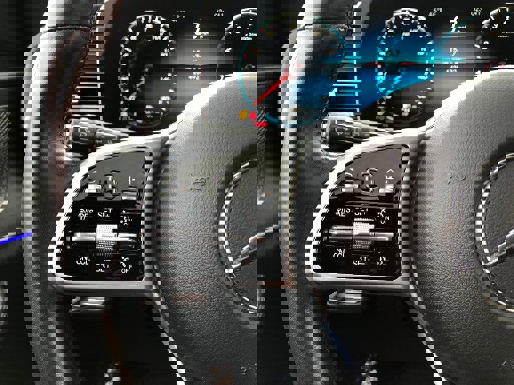 Used 2022 Mercedes-Benz GLE 350 4MATIC w/ Premium Package image 23