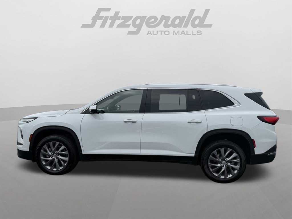 Used 2025 Buick Enclave Preferred AWD/4WD image 5